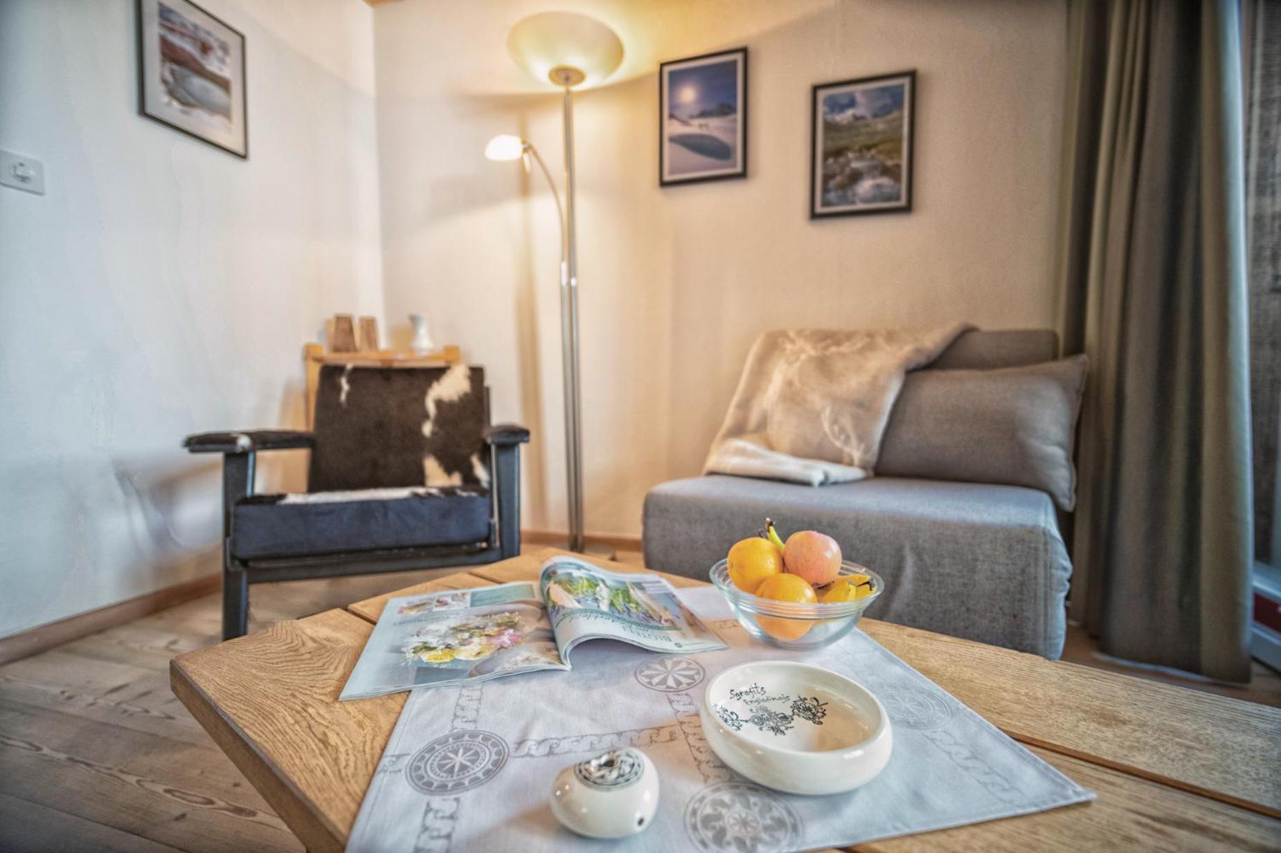 Apartament Chasa Gisep Scuol Zewnętrze zdjęcie